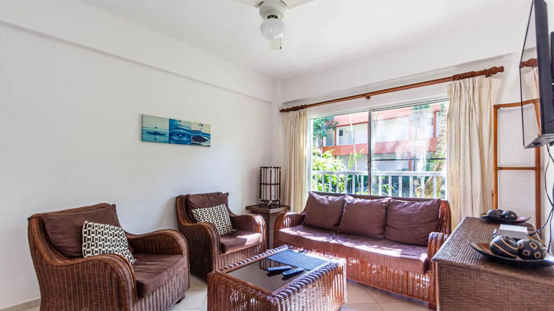 Sosúa Playa Alicia, Guest Friendly, Hispanola Sol - Best Location In Town דירה