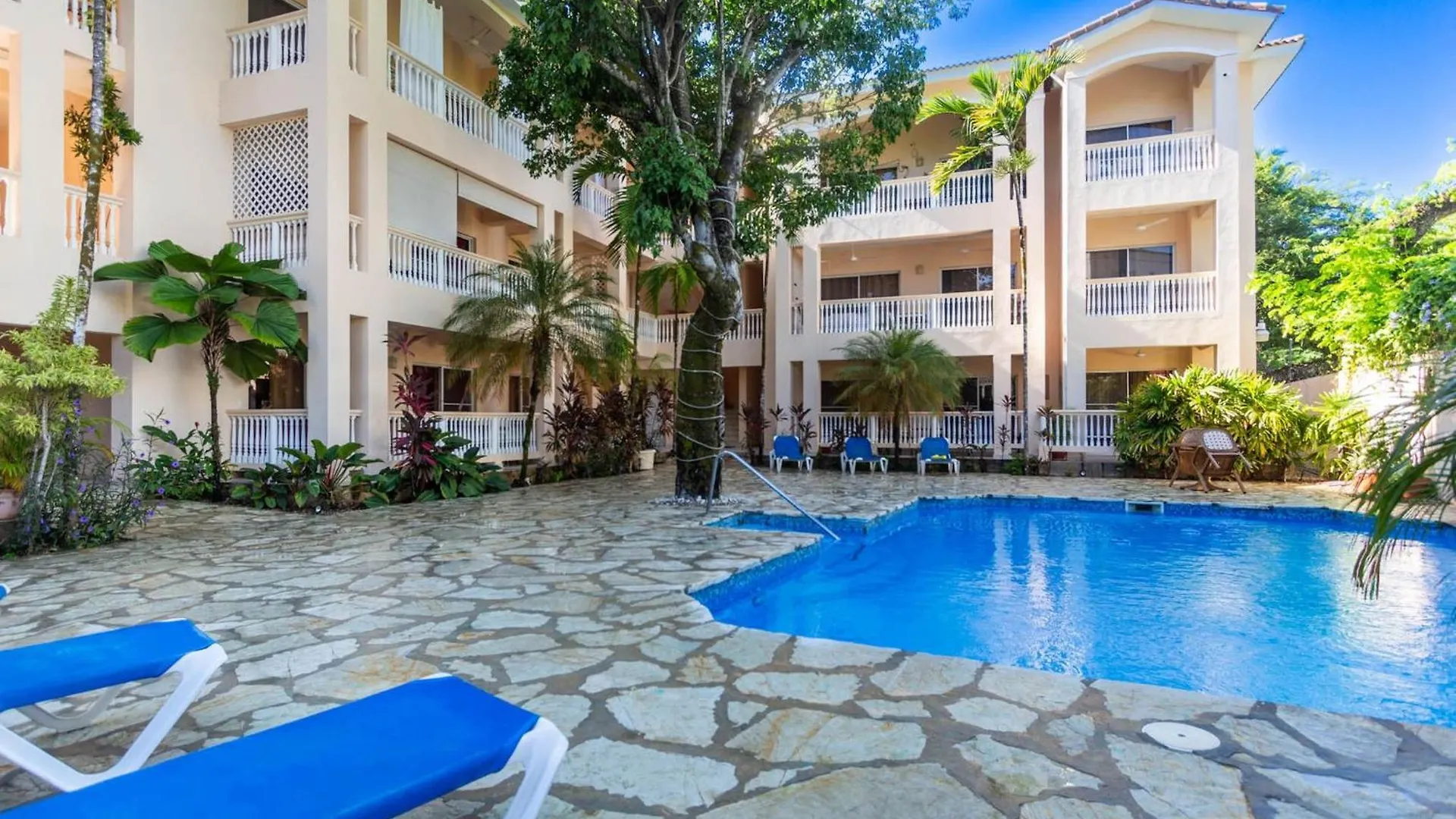 Playa Alicia, Guest Friendly, Hispanola Sol - Best Location In Town Sosúa